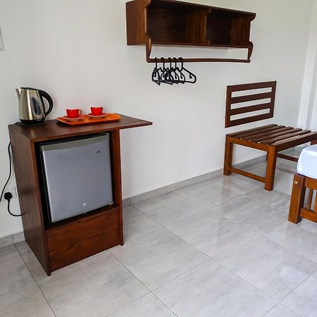 Villa Red Pool Hikkaduwa Bagian luar foto