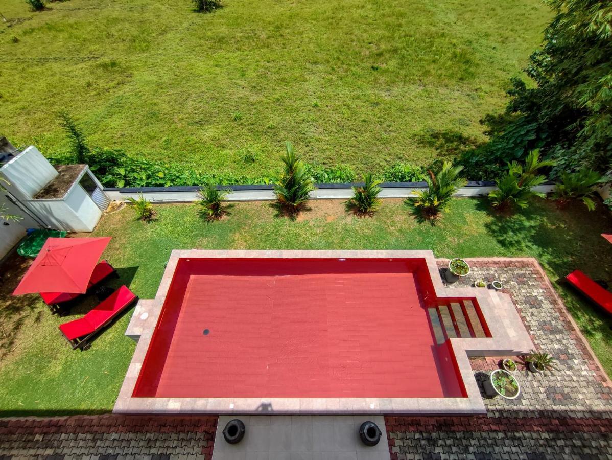 Villa Red Pool Hikkaduwa Bagian luar foto