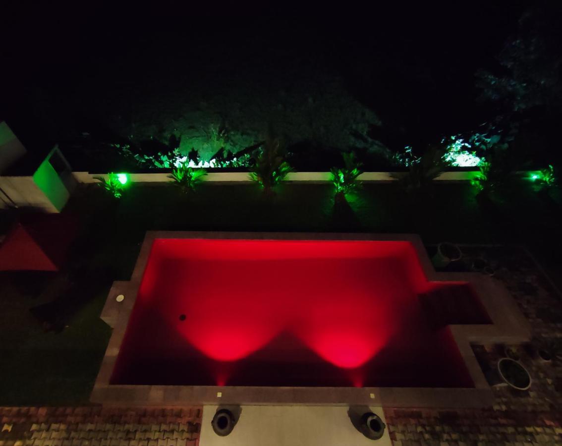 Villa Red Pool Hikkaduwa Bagian luar foto