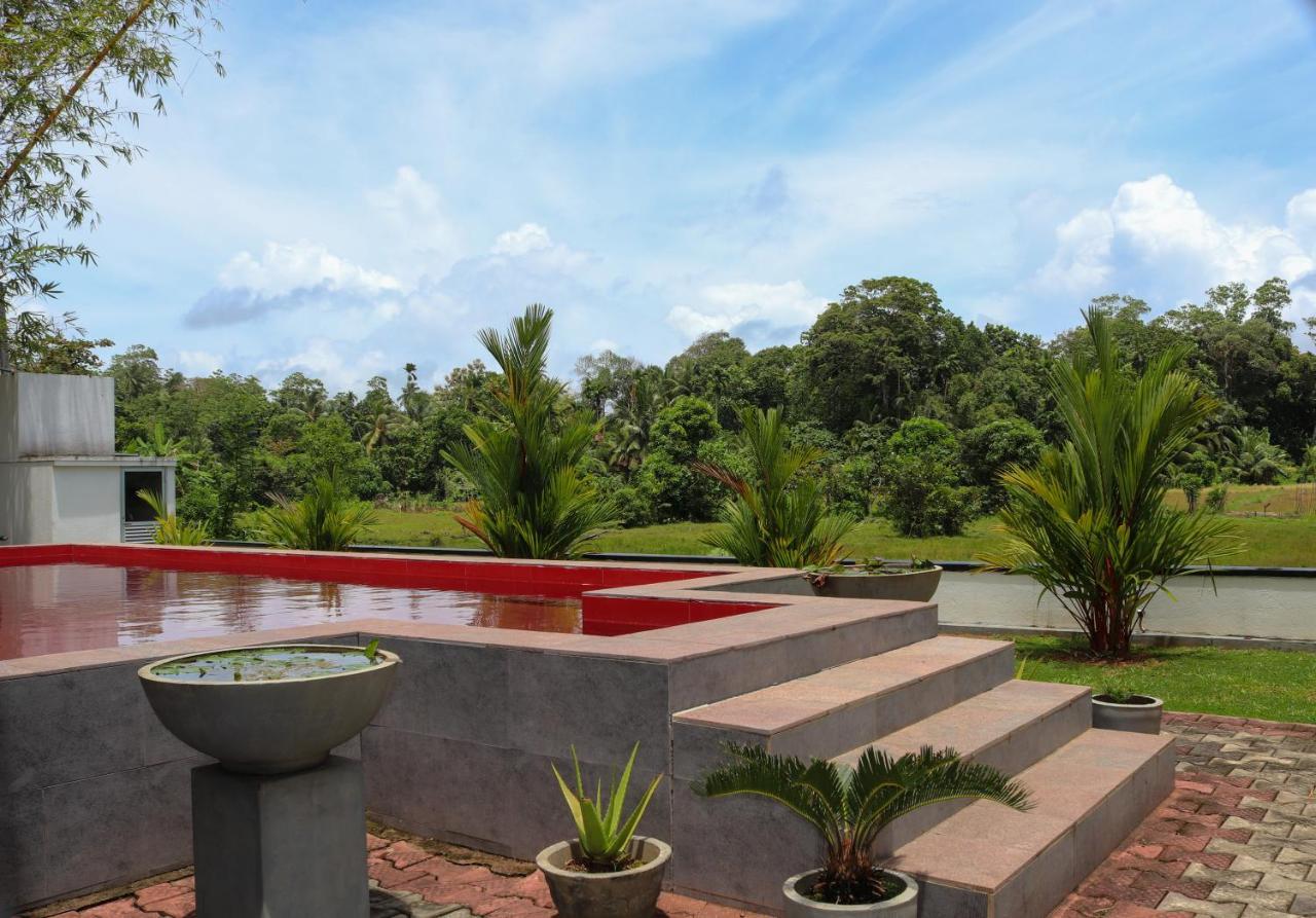 Villa Red Pool Hikkaduwa Bagian luar foto