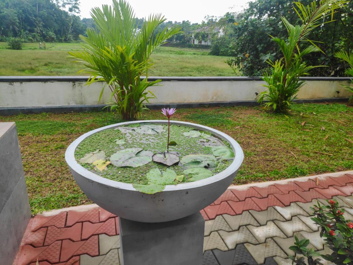 Villa Red Pool Hikkaduwa Bagian luar foto